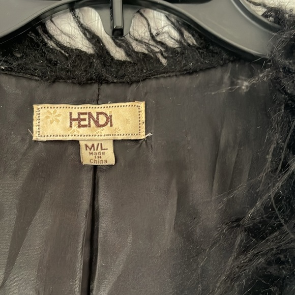 Hendi Faux Fur Vest - Picture 5 of 7